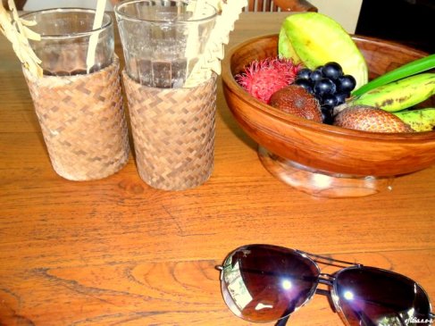 The fruits and drinks that welcomed us at Rumah Bali - bedandbreakfastbali.com, a Bali Bed and Breakfast and Balinese style private villa accommodation located in Tanjung Benoa, Nusa Dua,Bali, Indonesia.
