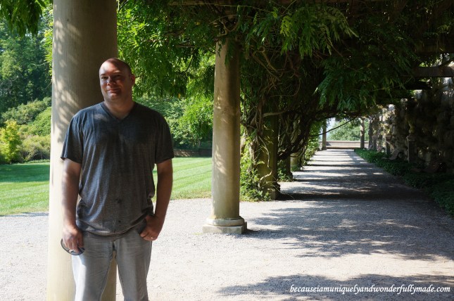 A wonderful walk around the European inspired Biltmore House and Estate in Asheville, North Carolina. A wonderful walk around the European inspired Biltmore House and Estate in Asheville, North Carolina.