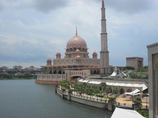 View of Putra Mosque while aboard Cruise Tasik Putrajaya during the annual Hot Air Balloon Festival in Putrajaya, Malaysia. View of Putra Mosque while aboard Cruise Tasik Putrajaya during the annual Hot Air Balloon Festival in Putrajaya, Malaysia.