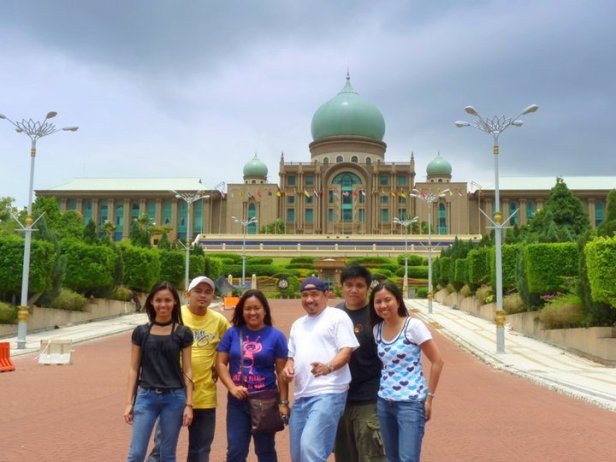 The Office of the Prime Minister of Malaysia in our background during the annual Hot Air Balloon Festival in Putrajaya, Malaysia. The Office of the Prime Minister of Malaysia in our background during the annual Hot Air Balloon Festival in Putrajaya, Malaysia.