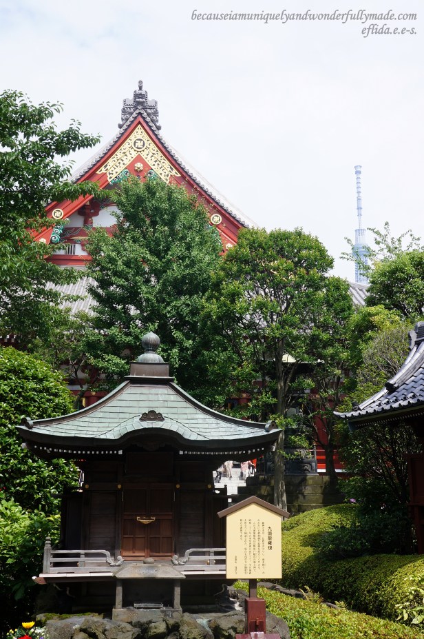 One of the small shrines at Senso-ji Temple in Tokyo, Japan. One of the small shrines at Senso-ji Temple in Tokyo, Japan.