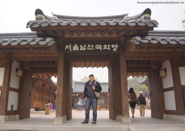 One of the beautiful entrances to the traditional Korean houses at Namsangol Traditional Village in Jung-gu, Seoul, South Korea.