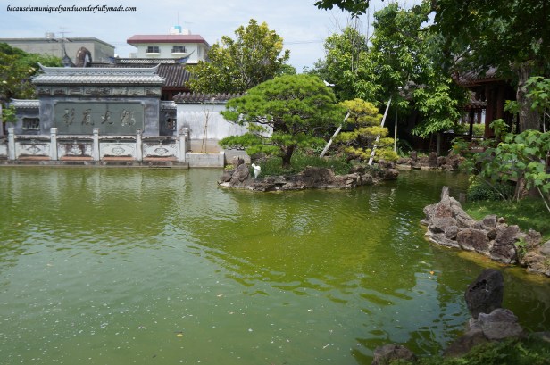 Fukushuen Garden 福州園 in downtown Naha 那覇市 Okinawa 沖縄本島,  Japan 日本国.