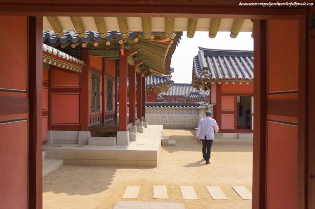 Our Korean tour guide, Mr. Mark, leading the way at Hwaeseong Haenggung Palace 화성행궁 – Suwon 수원, South Korea