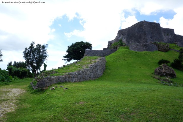 Katsuren Castle 勝連城 (Katsuren-gusuku) is one of the nine Gusuku Sites and Related Properties of the Kingdom of Ryukyu and a Designated Historical Monument (史跡 Shiseki) by the Japanese Agency for Cultural Affairs in 1972.