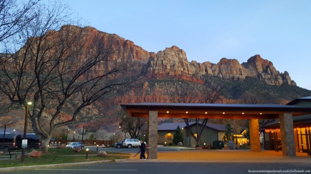 Springdale, Utah is nestled in the heart of the Zion Canyon. The hotels in this town has one of the amazing views in the world.
